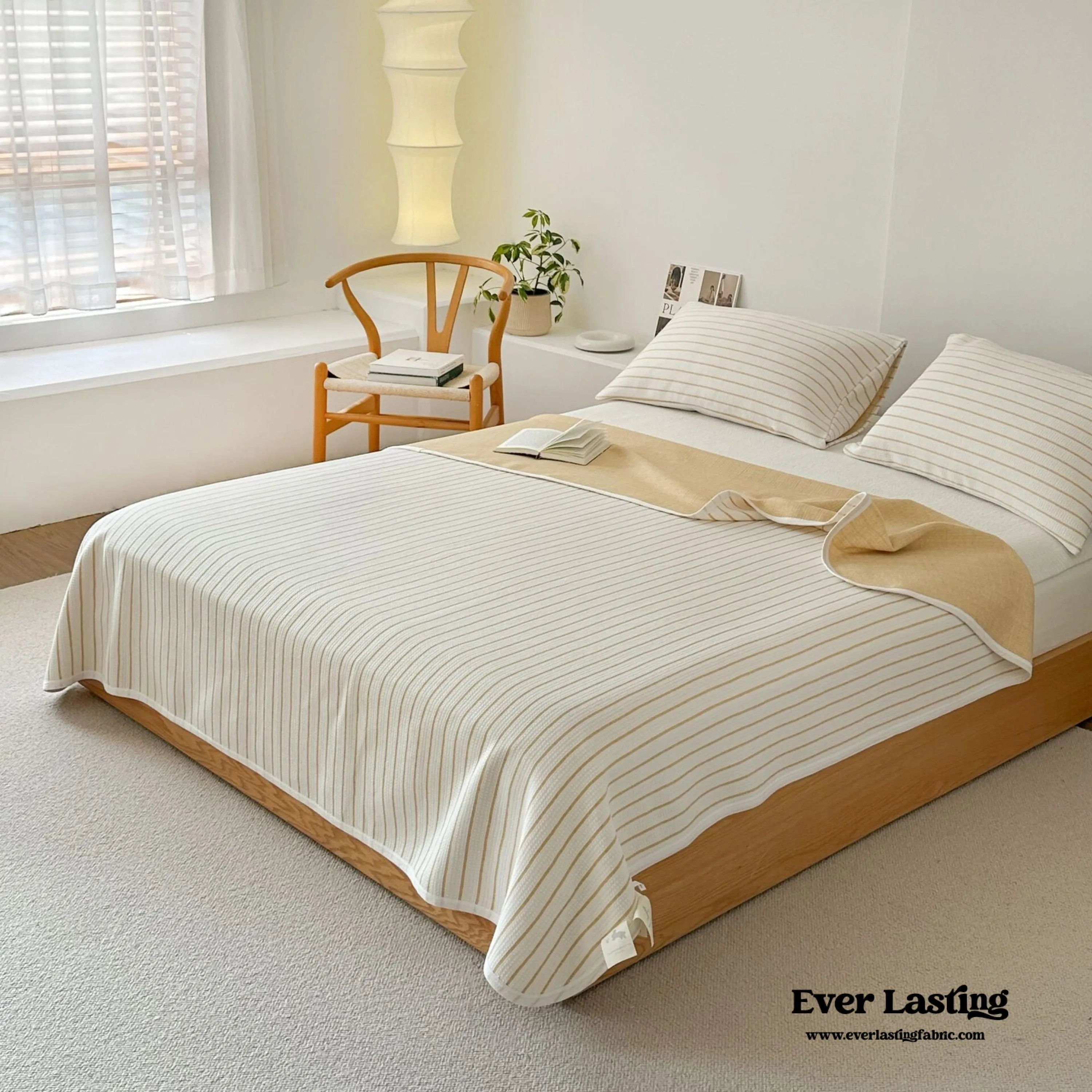 Breathable Pastel Knitted Blanket / Pink Stripes