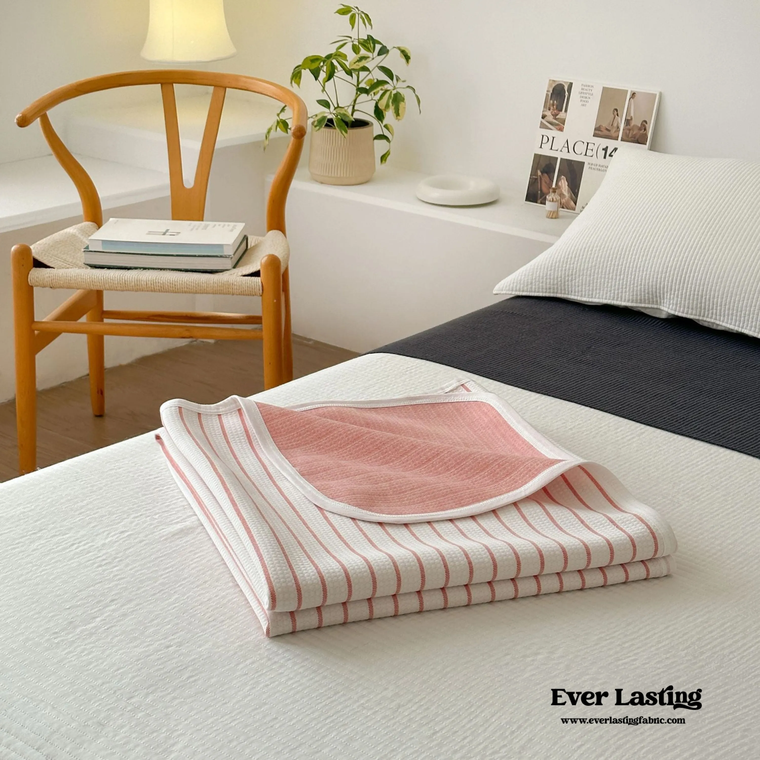 Breathable Pastel Knitted Blanket / Pink Stripes