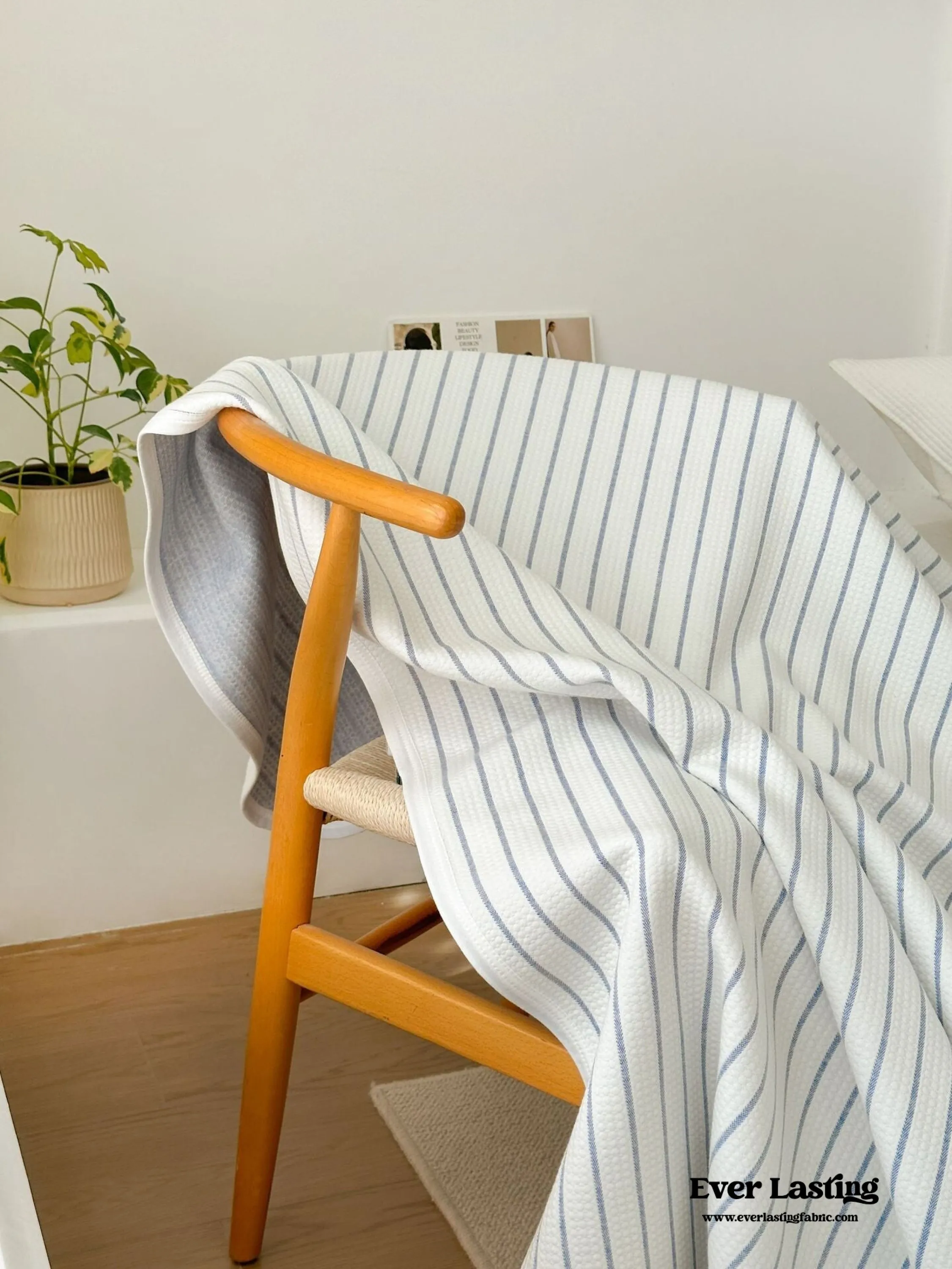 Breathable Pastel Knitted Blanket / Pink Stripes