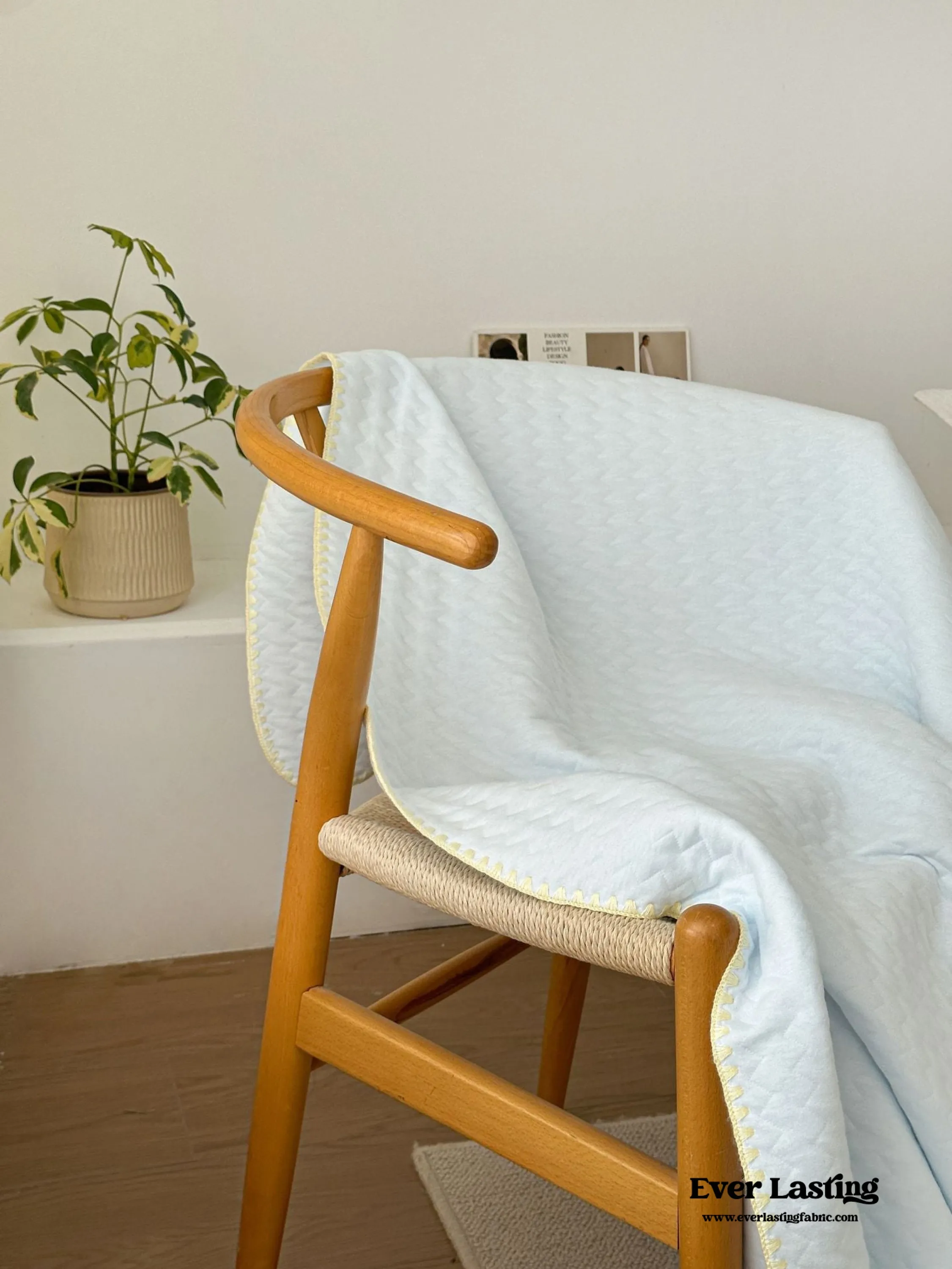 Breathable Pastel Knitted Blanket / Pink Stripes