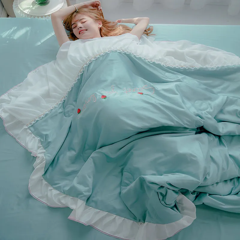 Cozy Pastels Ruffled Strawberry Comforter