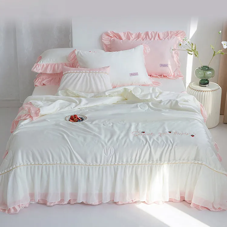Cozy Pastels Ruffled Strawberry Comforter
