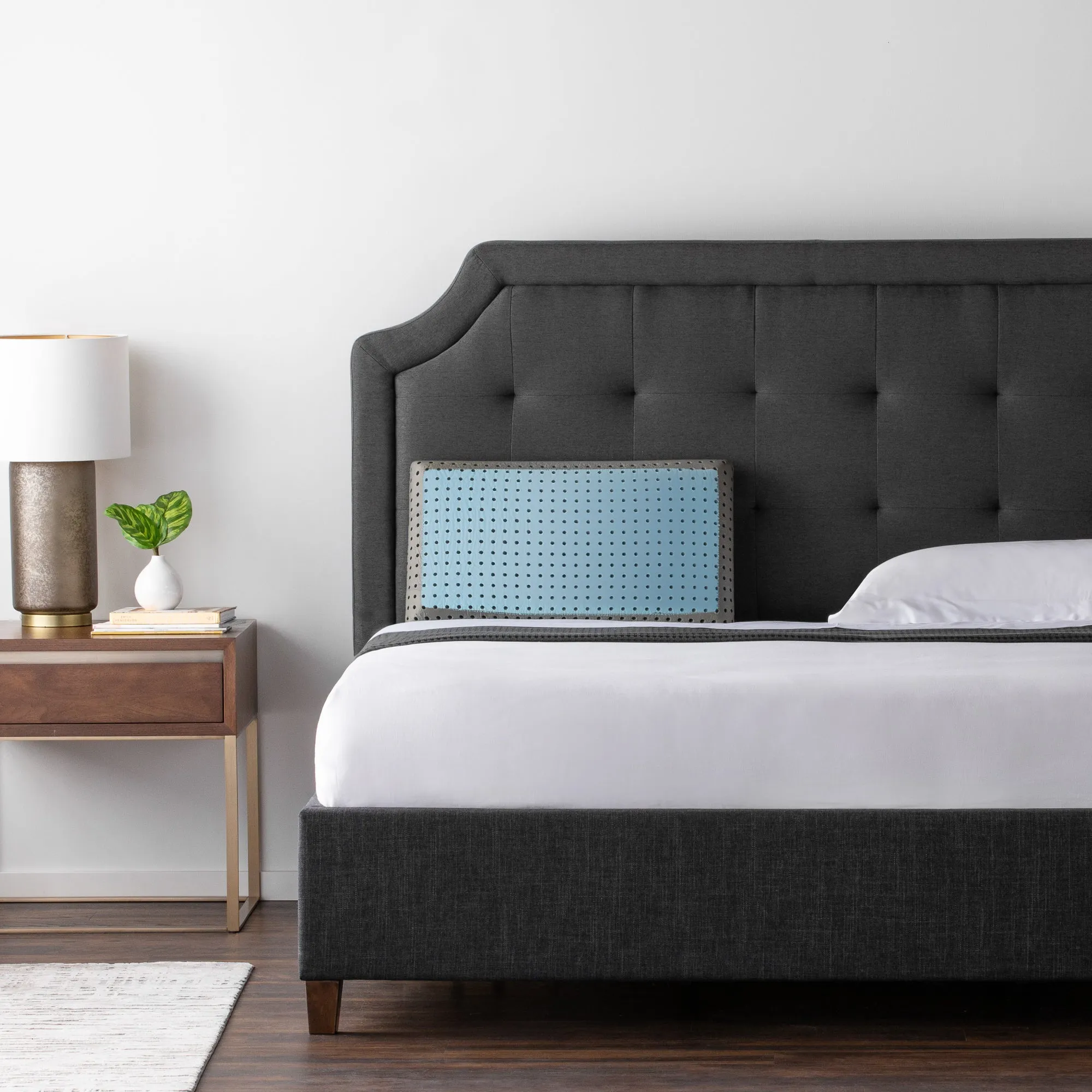 Malouf CarbonCool®   Omniphase® LT Pillow